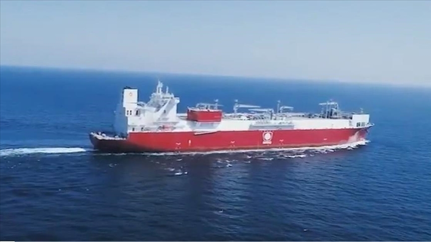 LNG depolama ve gazlaştırma gemisi Ertuğrul Gazi Türkiye'ye ulaştı