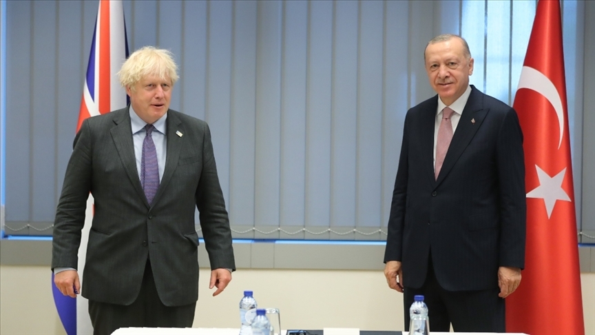 Johnson: Erdoğan'ı tebrik etti