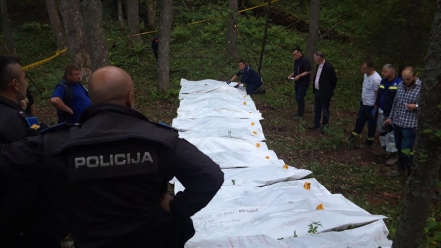 Bosna Savaşı'nda öldürülen 10 kişinin kalıntıları çıkarıldı