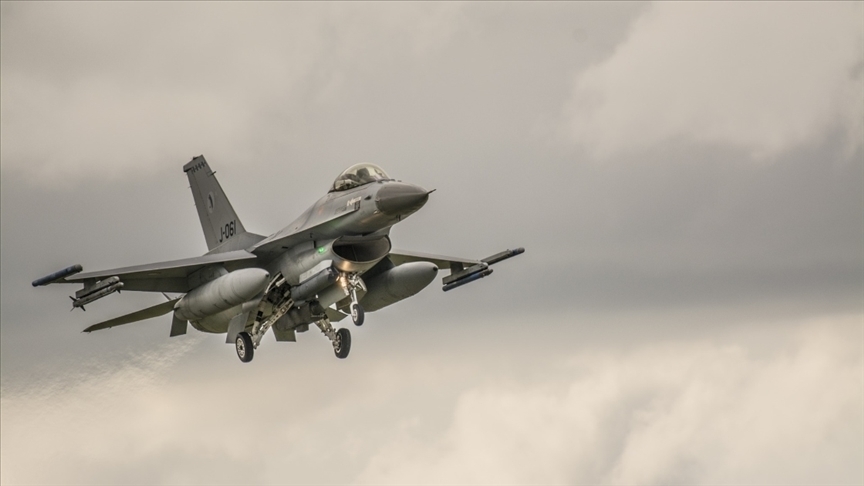 ABD’li senatörden Türkiye’ye F-16 satışına destek