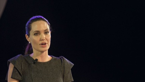Angelina Jolie Churchill tablosunu 8,3 milyon sterline sattı